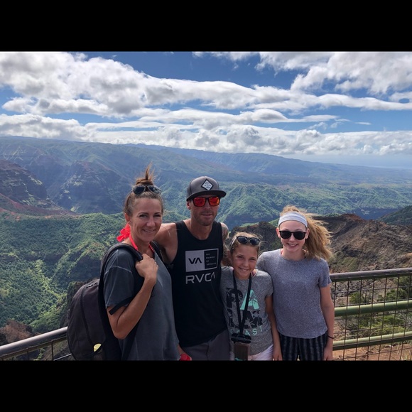 Get to know your Posher! - Picture 10 of 16